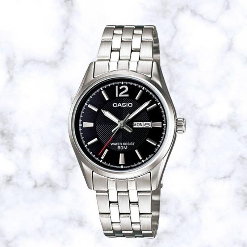 CASIO Women's Standard Series Black Watch LTP-1335D-1AV LTP-1335D-1AV