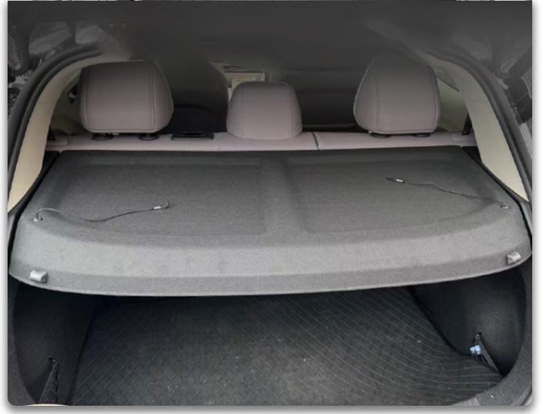 Divisor de Maletero MG4 EV: Cubierta de Carga para Portón Trasero y Divisor de Estante Interior