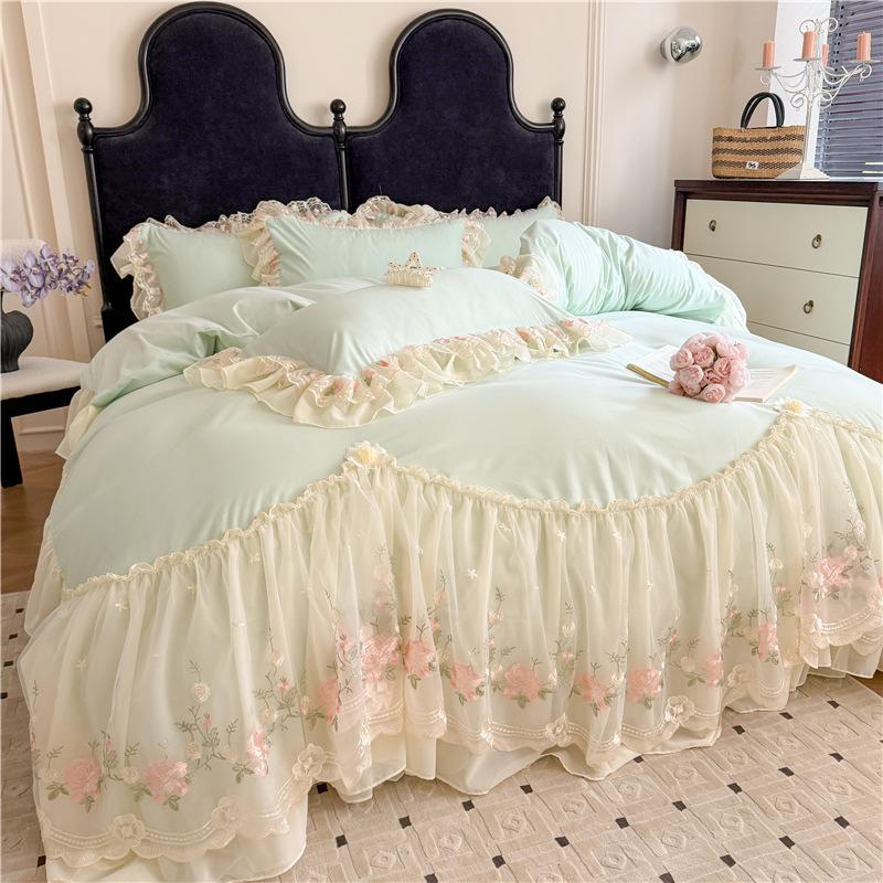 

2025 Французький Принцеси Стиль Прана Бавовняна Постільна Білизна: Мереживна вишита ковдра та простирадла 1.5m Bed Skirt Set - Duvet 200x230cm