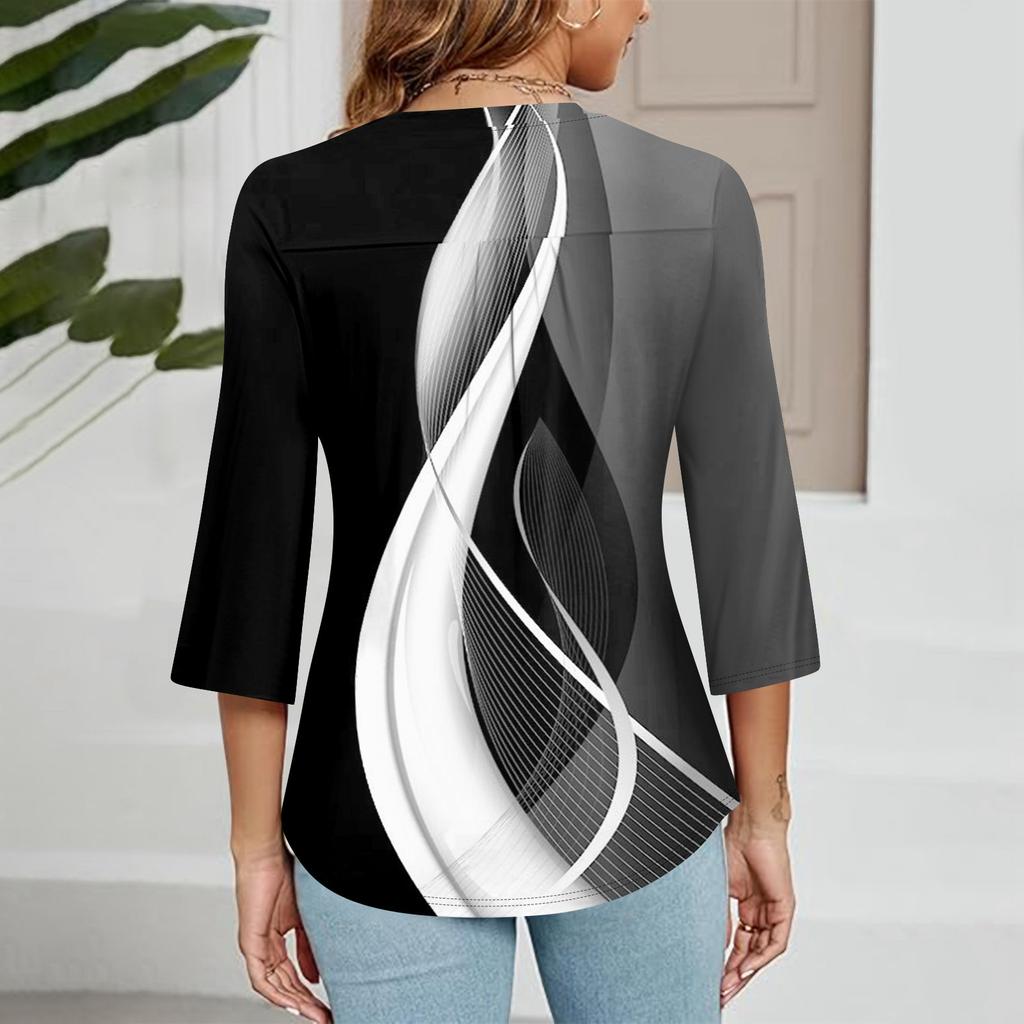 Women's V-neck Gradient Print Three-quarter Sleeve Fashion Top