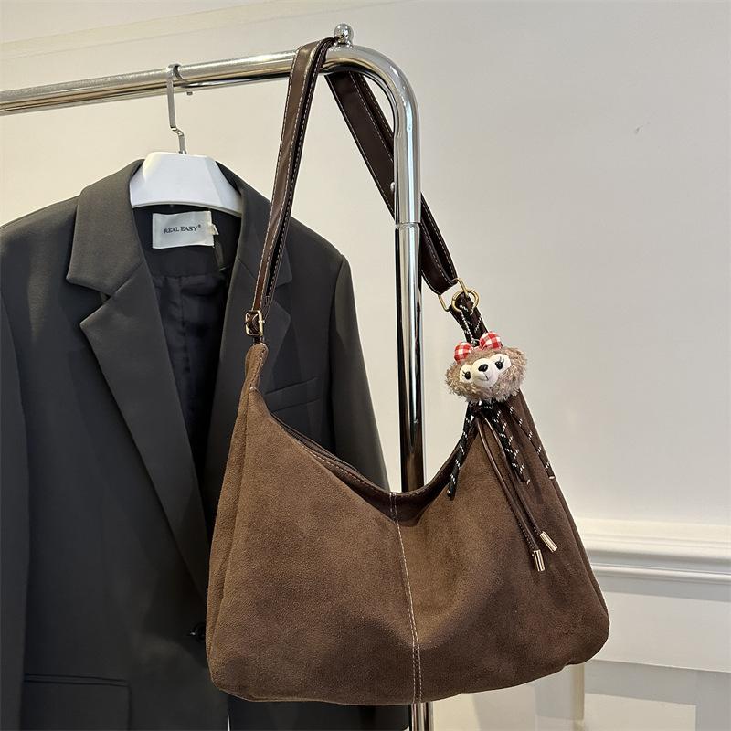 Retro Bag Female Tote Bag Large Capacity Autumn and Winter Foreign Style Oblique Span 2025 New Leisure Work Commuter Bag