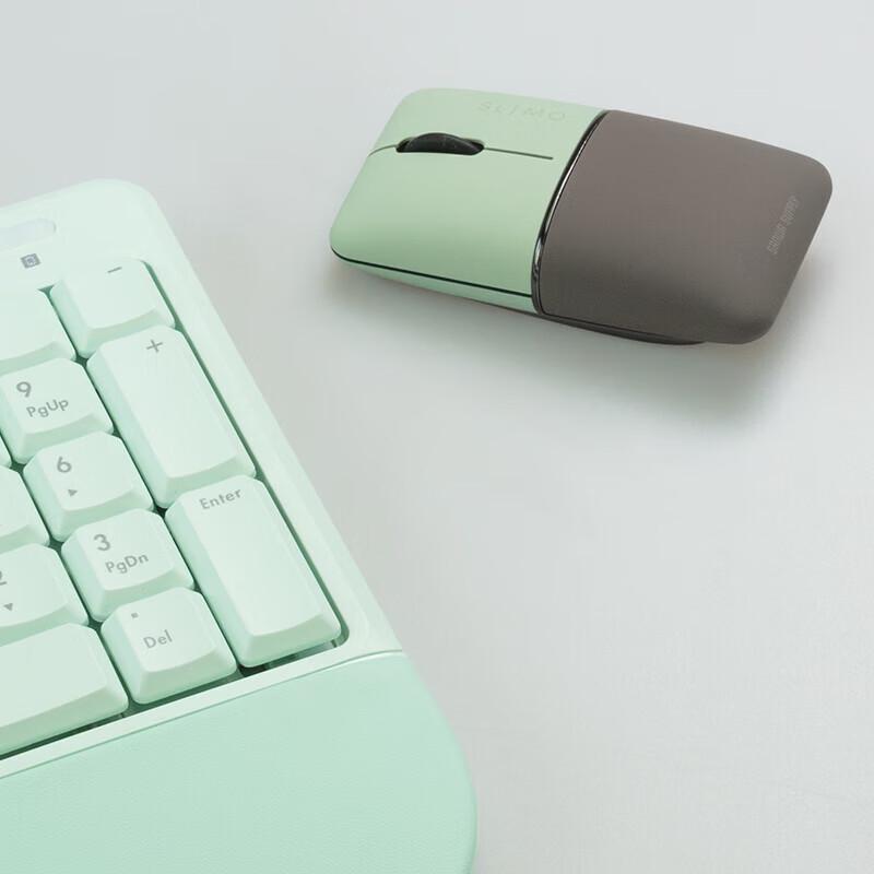Sanwa Portable Dual-Mode Wireless Mouse with Integrated Charging Cable