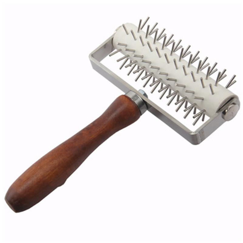 Stainless Steel Dough Lattice Pizza Dough Roller Cutter Wood Handle Crust Roller Cutter Top Lattice Wheel for Pizza Bread