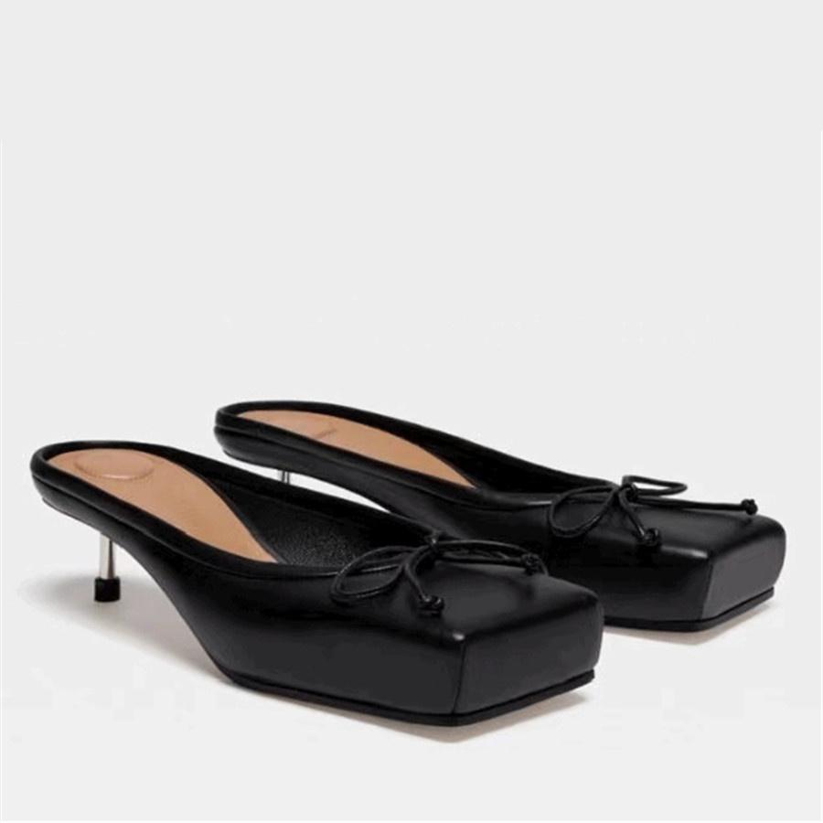 

Мода Мода Женские тапочки с квадратным носком Туфли-лодочки на высоком каблуке Красная обувь Женская 2025 Роскошные сандалии с бантом Женские мюли для подиума 40 чёрный