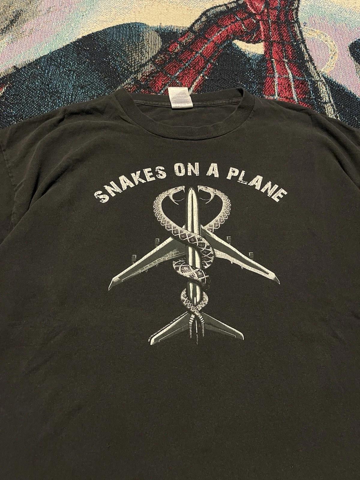 

Vintage Y2K Snakes on a Plane Samuel Jackson Shirt Men s XL Movie Promo 2006 S