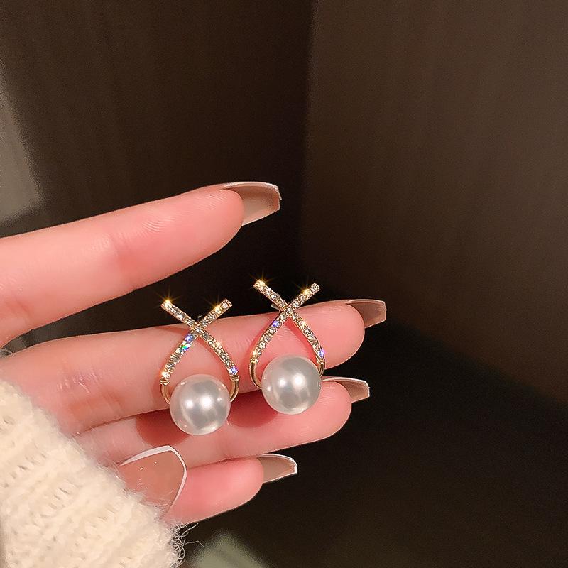 French Pearl Tassel Earrings: Retro, Luxurious, High-End Statement Pieces for Women – Perfect for Autumn and Winter