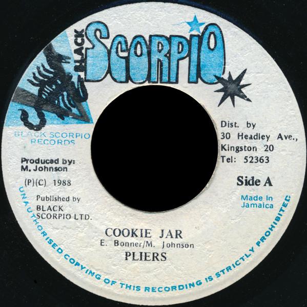

7inch Record PLIERS Cookie Jar NONE Black Scorpio 1988 Jamaica Reggae Ska Dub Used
