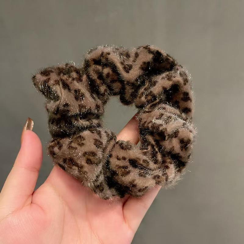 Winter Women Leopard Elastic Hair Bands for Girls Vintage Soft Plush Ponytail Head Band Hair Accessories Lady Hair Tie Rope