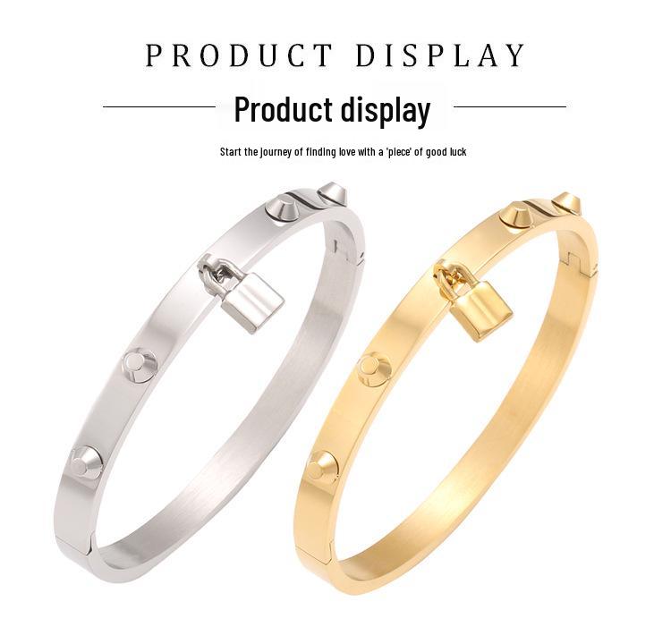 European & American Style Stainless Steel Women's Bracelet with Welded Lock Ornaments