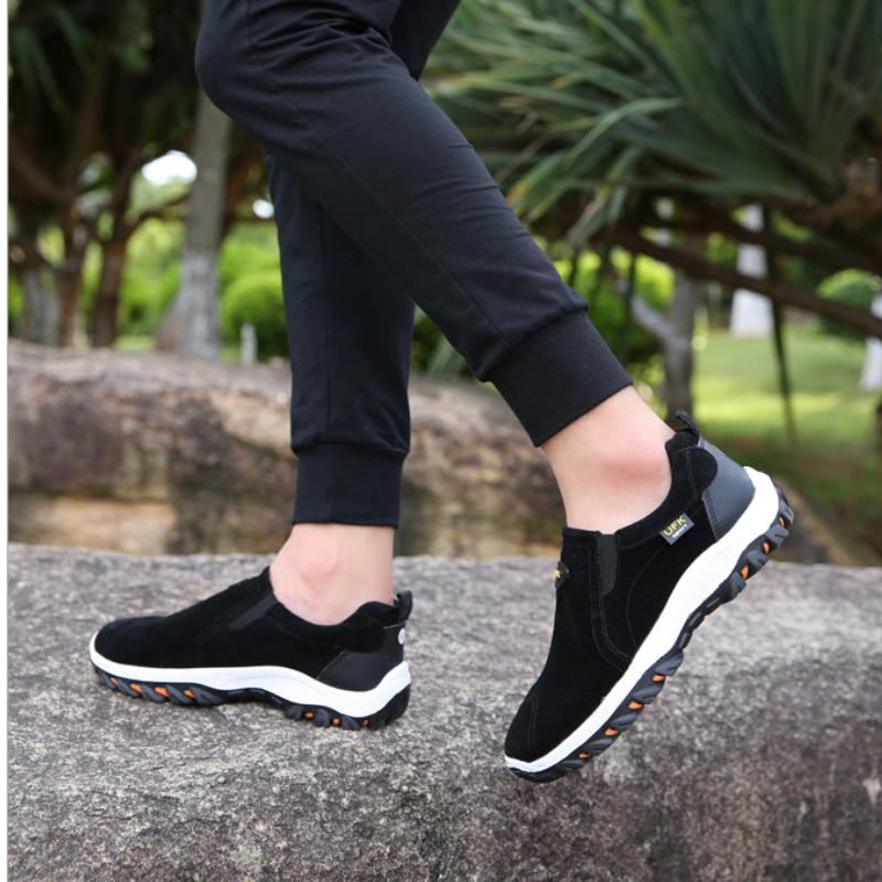 Large Size Men's Running Shoes Fashion Casual Lightweight Breathable Outdoor Hiking Frosted Shoes