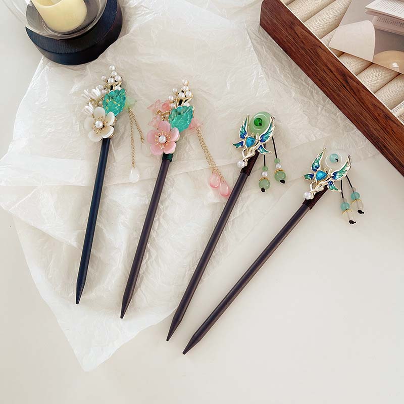 Classic Chinese Wooden Tassel Hair Stick for Women Flower Fresh Pearl Handmade Hairpins Charm Jewelry Accessories Hair Ornaments