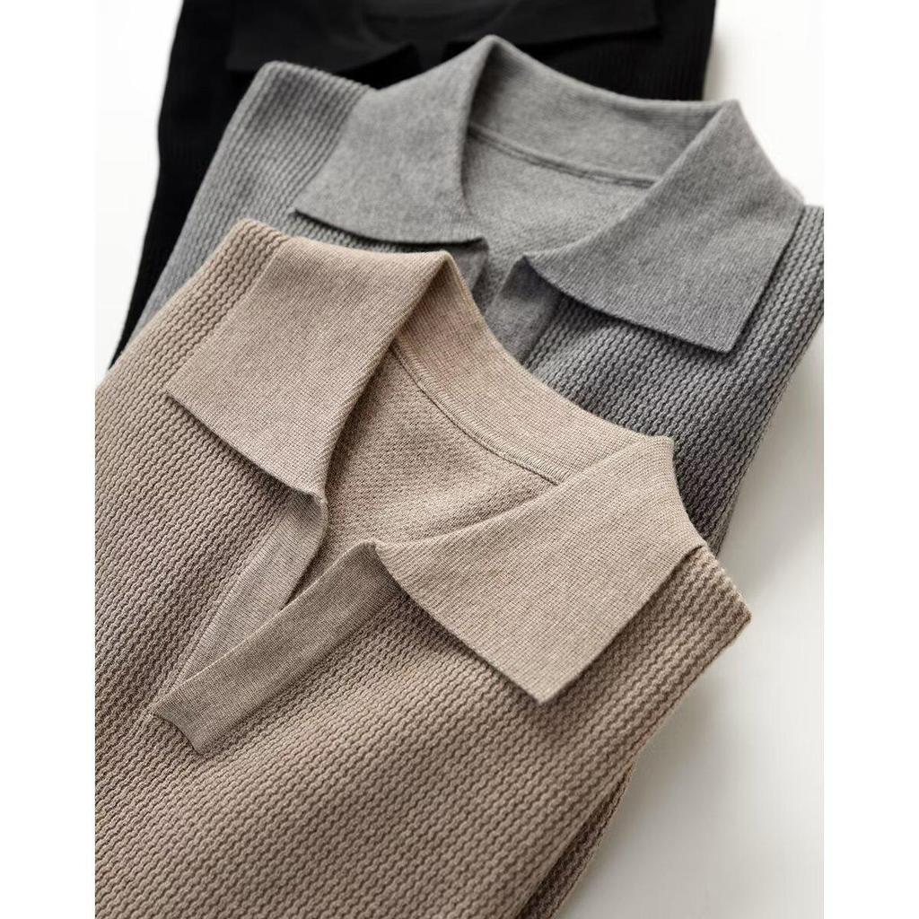 Men's Korean Retro V-Neck Polo Collar Knit Sweater for Autumn/Winter