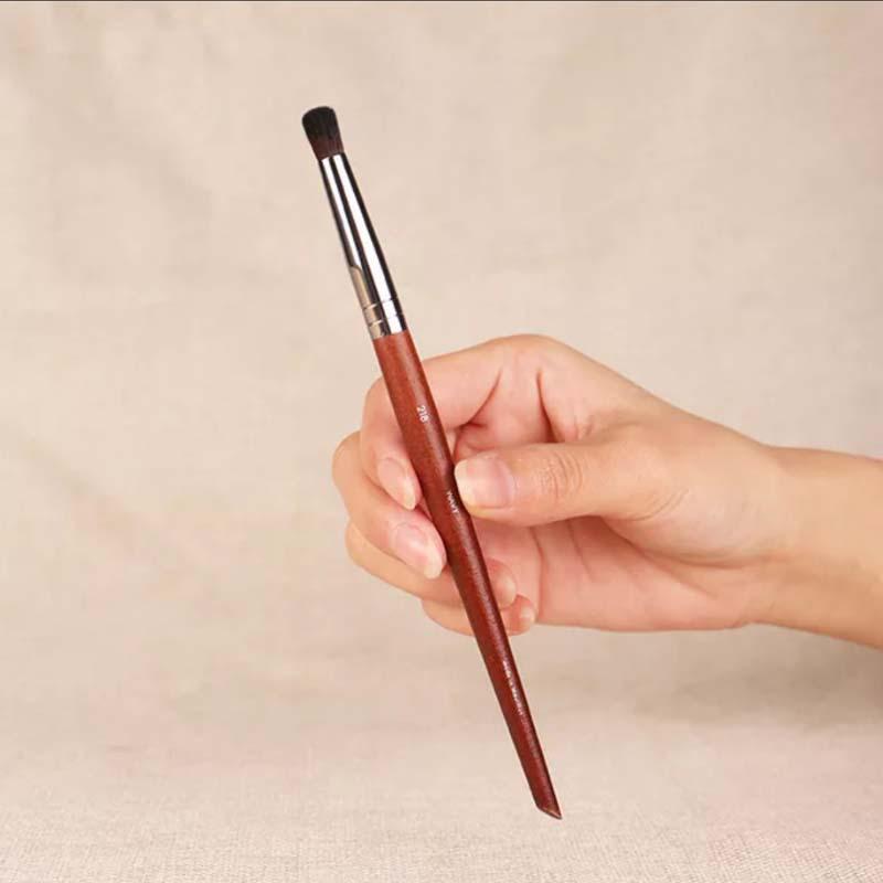 Soft Bristle Professional Makeup Brush Set: Blush, Eyeshadow, Powder & Single Piece Brush.