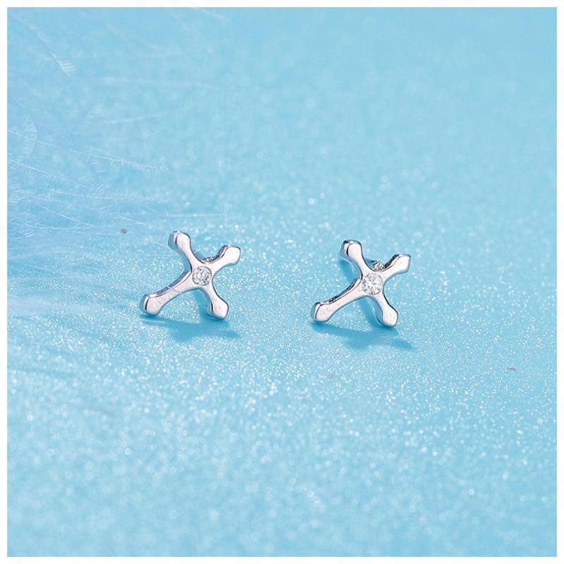 Fashion Simple Rhinestone Cross Stud Earrings For Women Jewelry