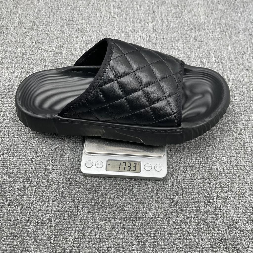 The first layer of sheepskin summer new men's slippers leather fashion wear sandals men's beach shoes one-word men's shoes