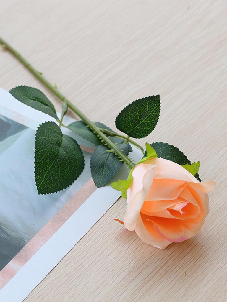 Luxury Silk Rose Arrangement for Valentine's Day - Elegant Artificial Flowers for Living Room Decor.