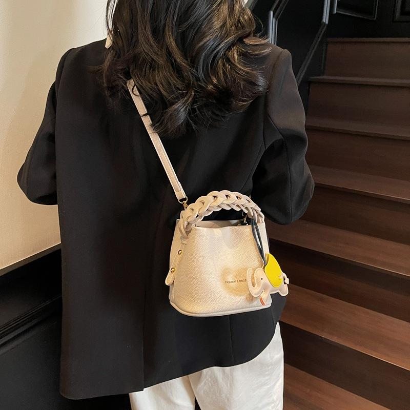Handbag Women's New Fashion Soft Leather Bucket Bag Versatile Casual Shoulder Crossbody Bag