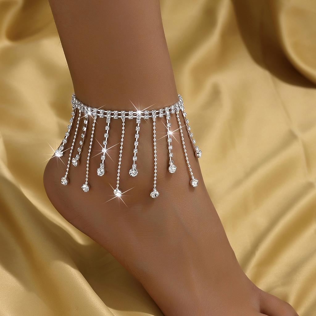 Women's fashionable, lightweight and luxurious tassel ankle chain accessories, designed with geometric tassel accessories