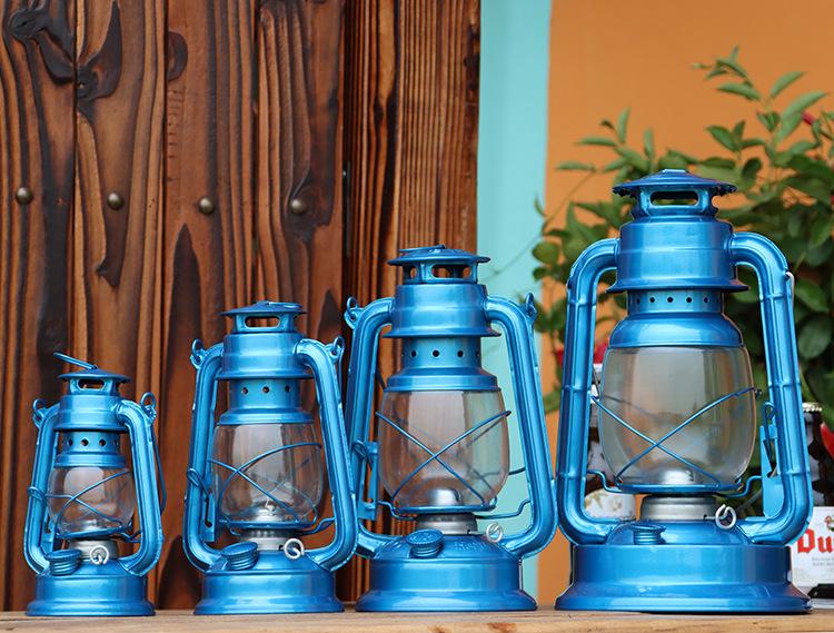 Retro Nostalgic Multi-Color Kerosene Horse Lamp - Portable Outdoor Camping & Decorative Lamp