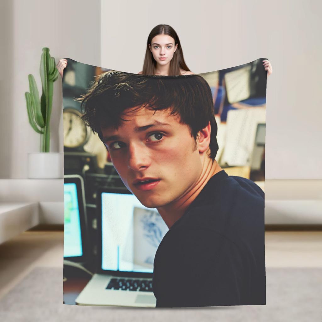 Warm Soft Blanket Decorative Josh Hutcherson Throw Blanket Flannel Bedspread For Couch Bed Funny Sofa Bed Cover