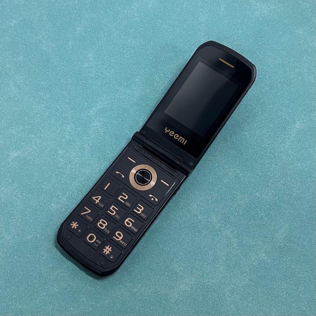 S7A 2G Flip CellPhone 2.4inch HD Dual Screen MTK GSM Dual SIM 8W Camera 1000mAh Mp3 Mp4 Type-C Mobile Phone