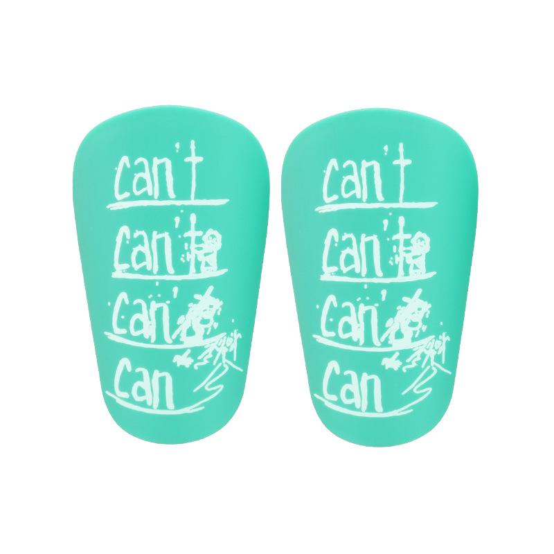 מגני שוקיים לכדורגל וגרבי ספורט גבוהים עם מגני שוקיים וכף רגל, חוצי גבולות