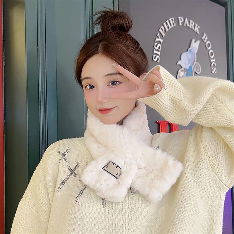 Korean Version of Cute Smiley Scarf Embossed Autumn and Winter Warm and Cold-resistant Neck Protection Scarf Japanese Versatile Cross Scarf