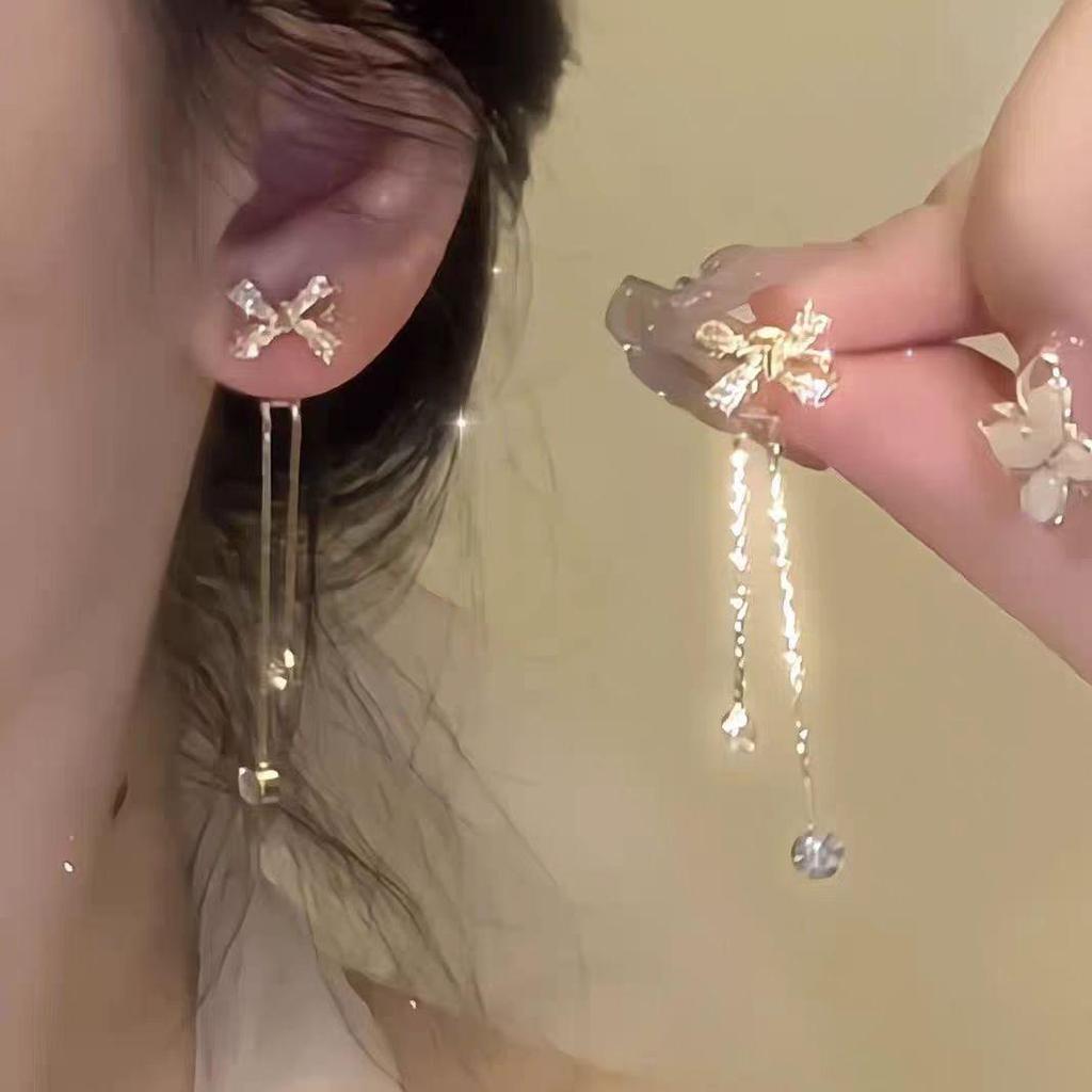 S925 Silver Needle Pearl Flower Stud Earrings - High-End Retro Jewelry for Autumn/Winter