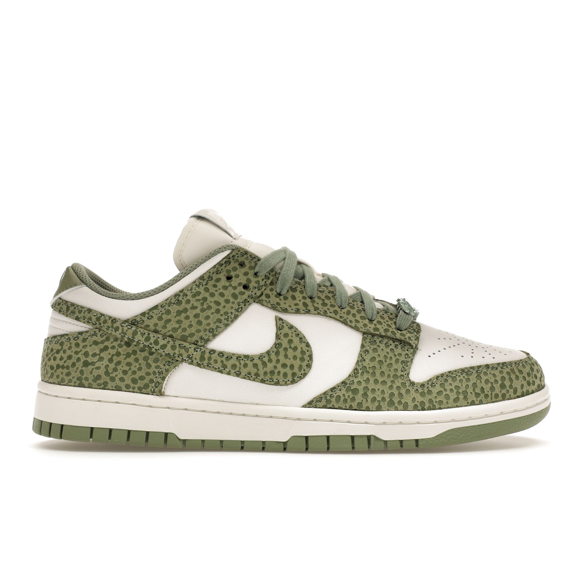 

Nike Dunk Low Premium Safari Oil Green Women FV6516-300 44