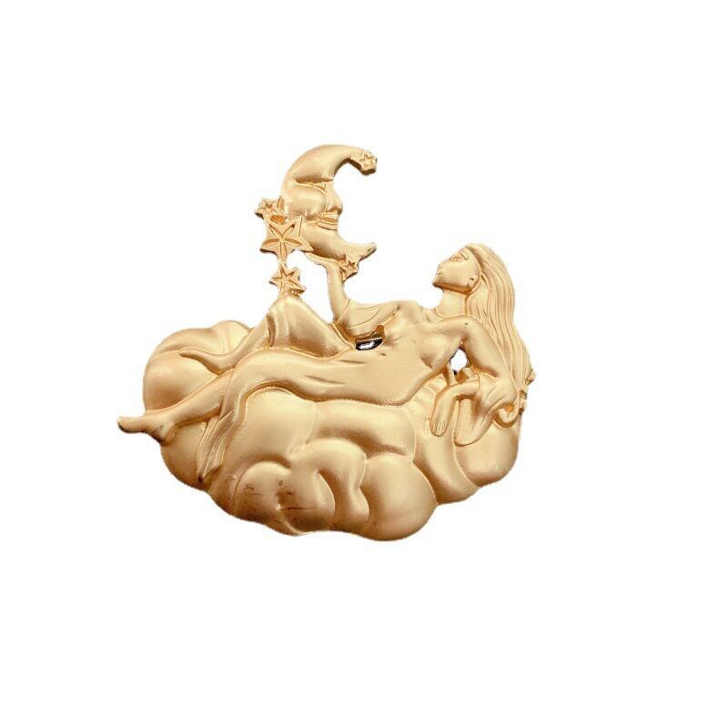 A Variety of Popular European and American Face Brooches, Matte Gold Abstract Brooches, Coat Decorations, Fixed Anti-Exposure Accessories