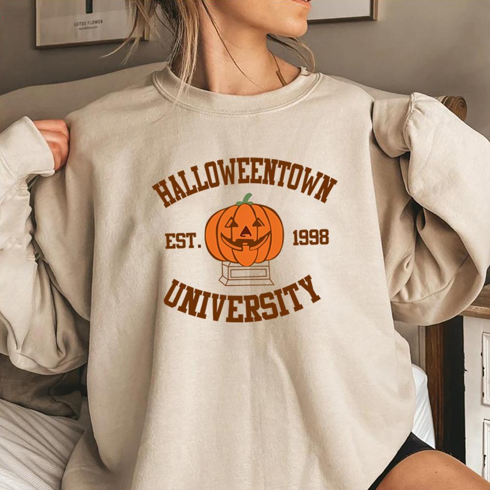 

Unisex HalloweenTown 1998 Sweatshirt Halloweentown University Hoodie Halloween Party Sweater Vintage Fall Pumpkin Crewneck Sweatshirts