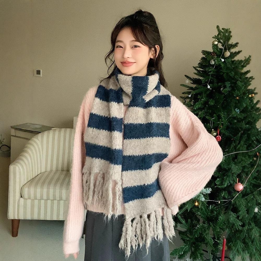Korean Atmosphere Knitted Scarf Women's Winter Versatile Velvet Thickened Warm and Cold-proof Retro Fringed Wool Scarf