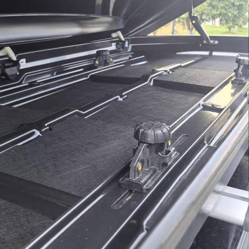 4 Pièces Pince de Montage Rapide pour Coffre de Toit Compacte pour Voyages Routiers, Camping, Véhicule Quotidien