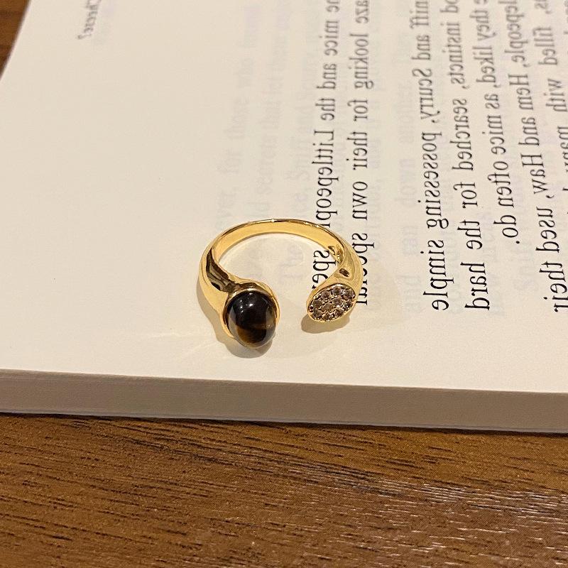 18k Gold Plated Tiger Eye Open Ring - Retro, High-End, Versatile Fashion Jewelry.
