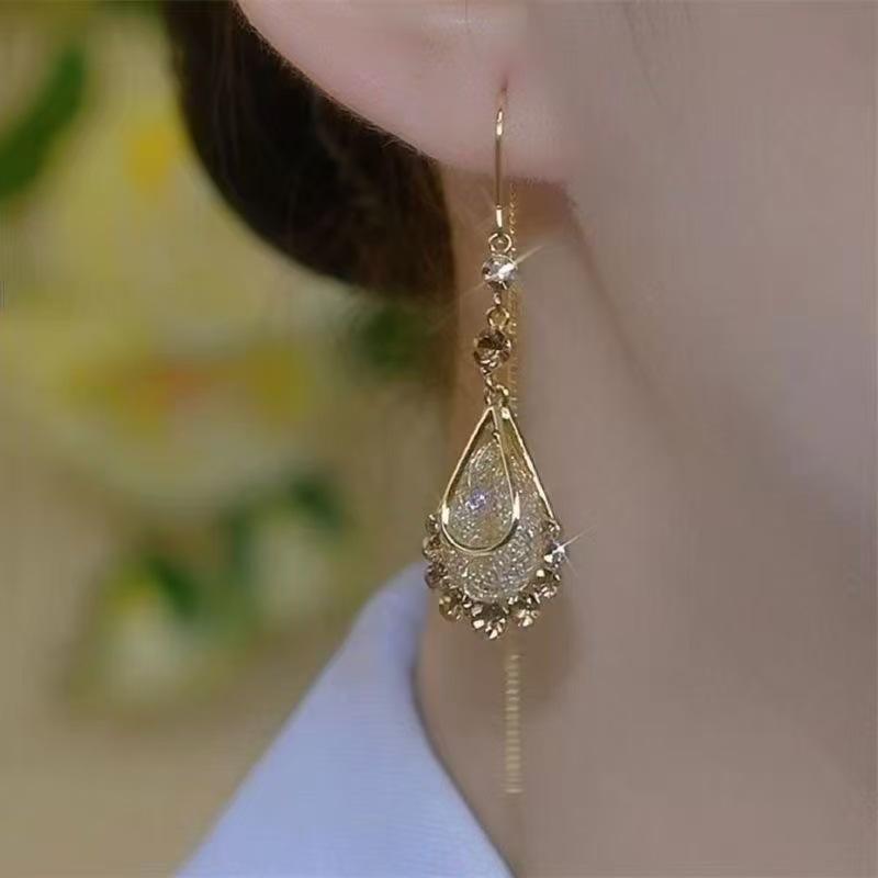 Elegant Gold Mesh Water Drop Tassel Earrings