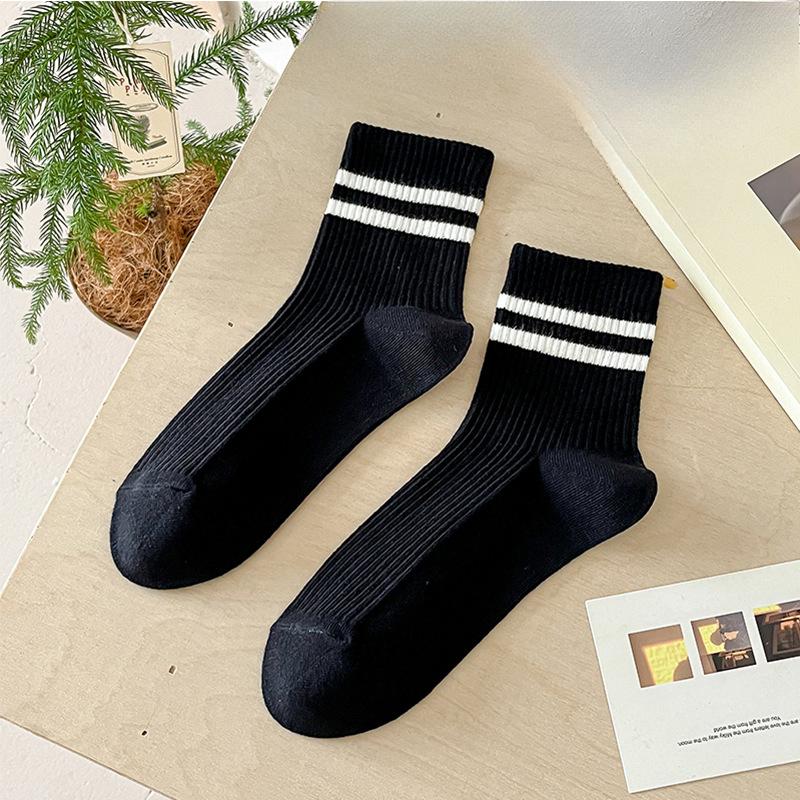 Female Spring and Autumn Simple All Kinds of Striped Preppy Style Boneless Seam Head In The Tube Cotton Socks