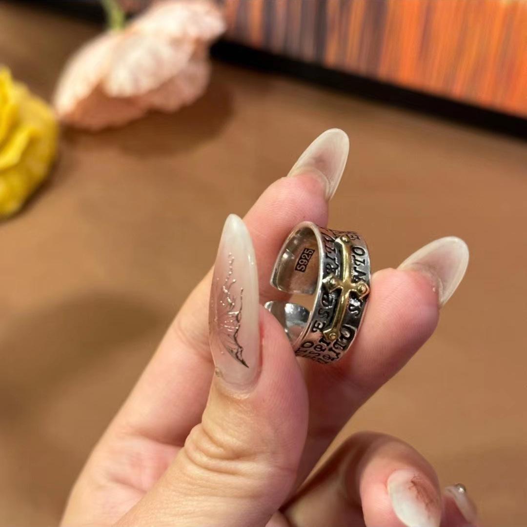 

Корейская версия Модный темперамент Мужские и женские Имитация кольца с крестом Разделение цвета Тренд Личность Живое регулируемое Ювелирное изделие