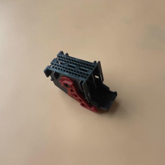 Original 52-hole Car Wiring Harness Connector Plug 6-2209477-1