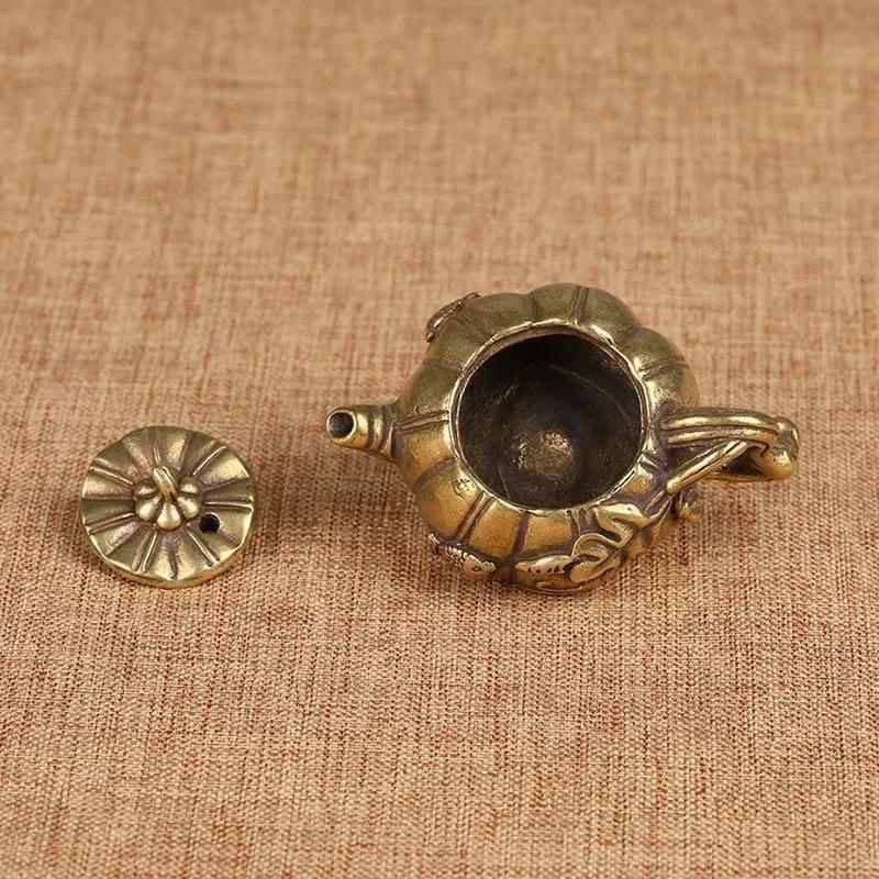 Home Decoration Small Crafts Gold Colours Copper Pumpkin Tea Pet Mini Teapot Cast Brass Pots Small Kung Fu Tea Ornament Tools