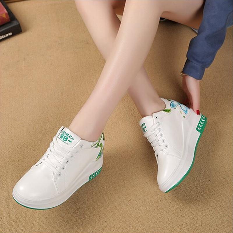 Stylish Flower Lace Sneakers For Women With A Chic Thick Bottom Platform Design