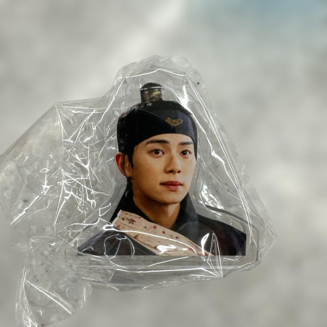 

[USED] K-POP Acrylic Clip