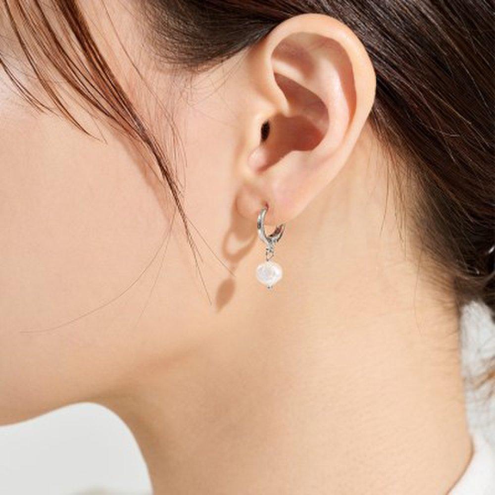 

Ugly Pearl Natural Freshwater Pearl One-Touch Earrings
