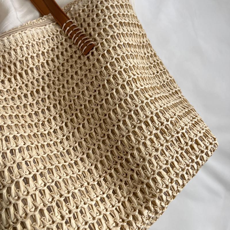 Woven Straw Tote Bag with Leather Handles Large Capacity Summer Beach Bag Women's Casual Handbag Everyday Use