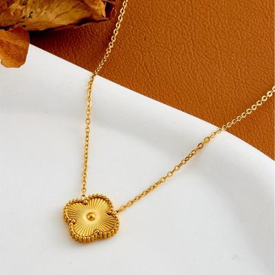 Collana Quadrifoglio Retro Alta Qualità Lusso Moda Catena Clavicola 18K Pendente da Donna