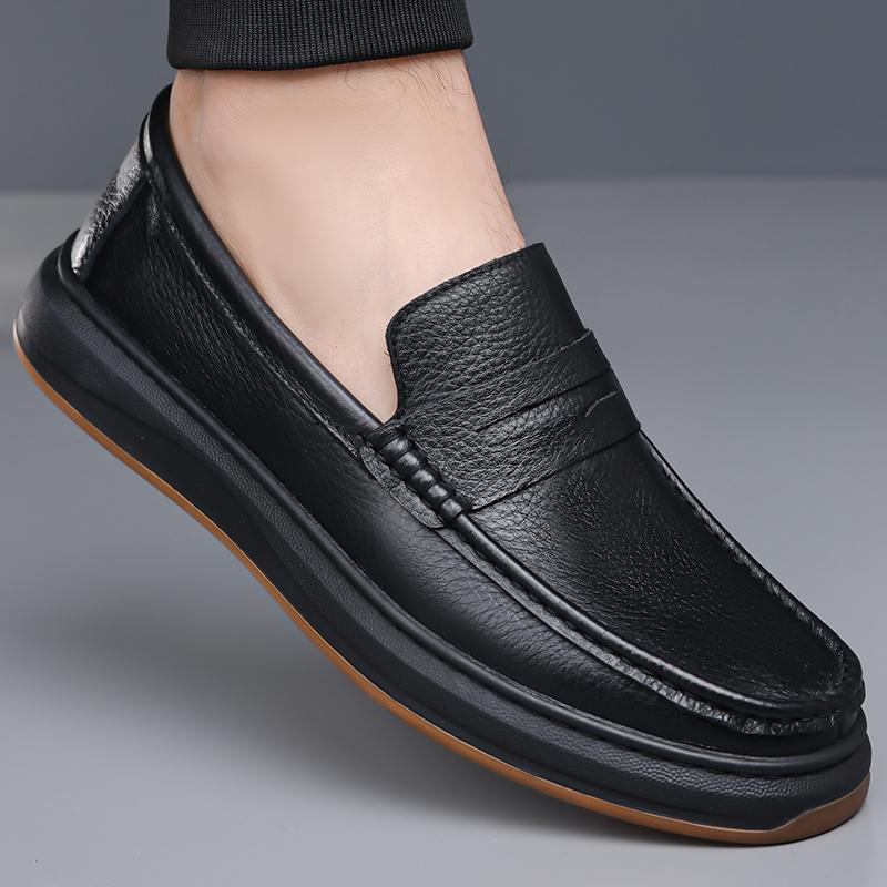 Fashion BritainStyle White Leather Men Casual Shoes New Slip-on Men Shoes Male Loafers Soft Flats Lightweight Moccasins for Man