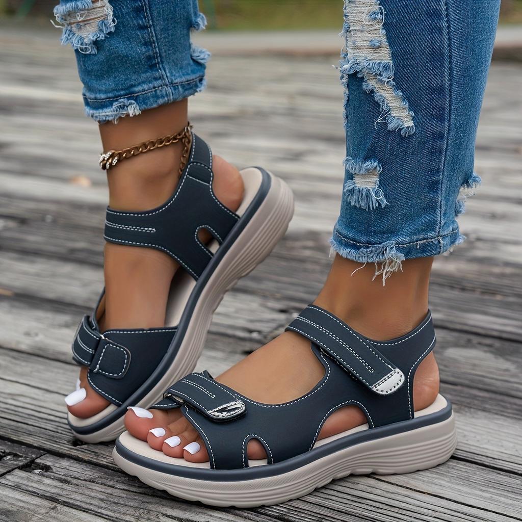 Bequeme, einfarbige Sandalen mit schrägem Absatz für Damen, modische, hohle, einfache Strandschuhe mit dicker Sohle und Knöchelriemen, Freizeitschuhe für den Sommer im Freien