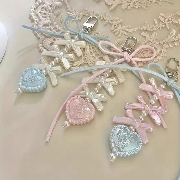 Elegant Bowknot and Heart Keychain with Pearls Stylish Bag Charm Accessories Handmade Car Key Ornament for Daily Use