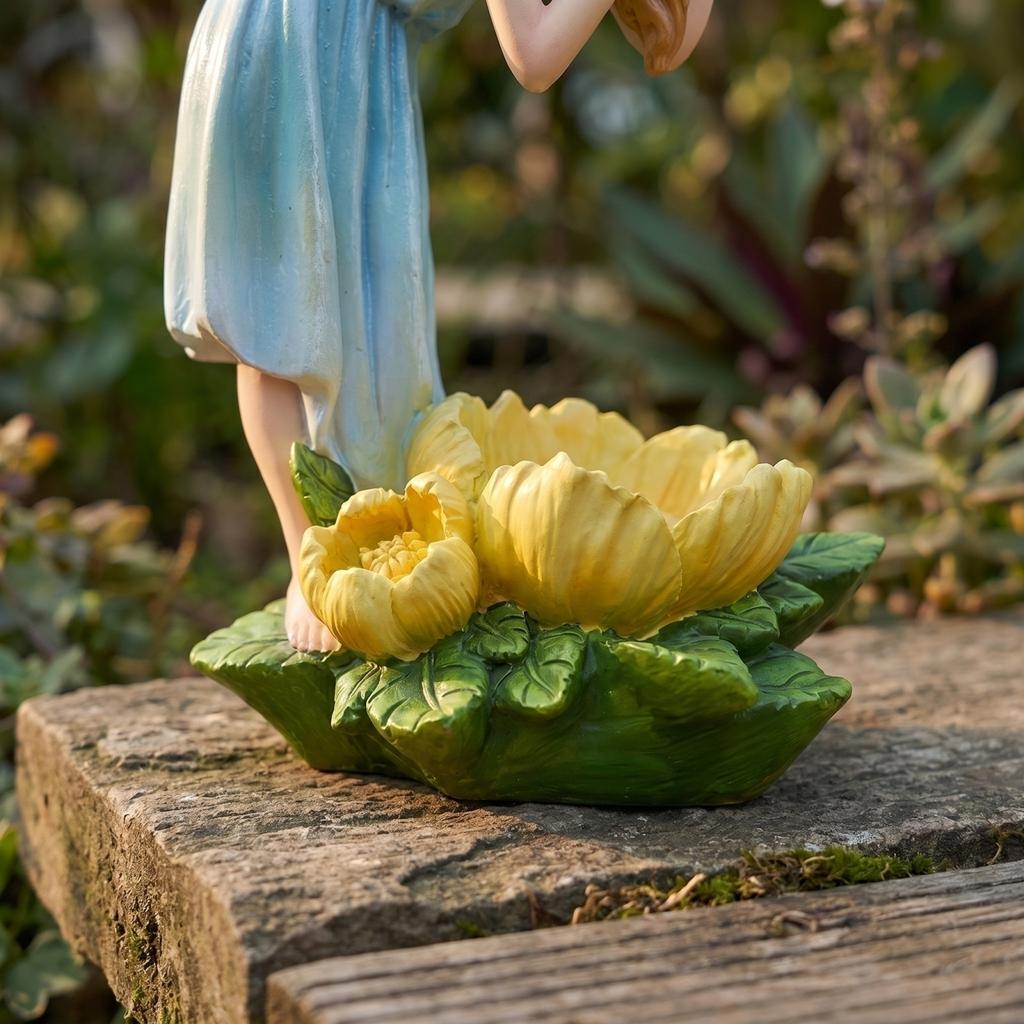 Estatua de Jardín de Hadas Alimentada por Energía Solar Resina Miniatura Adorno de Paisaje Figura Decorativa Exterior con Luz LED para Patio Terraza Césped