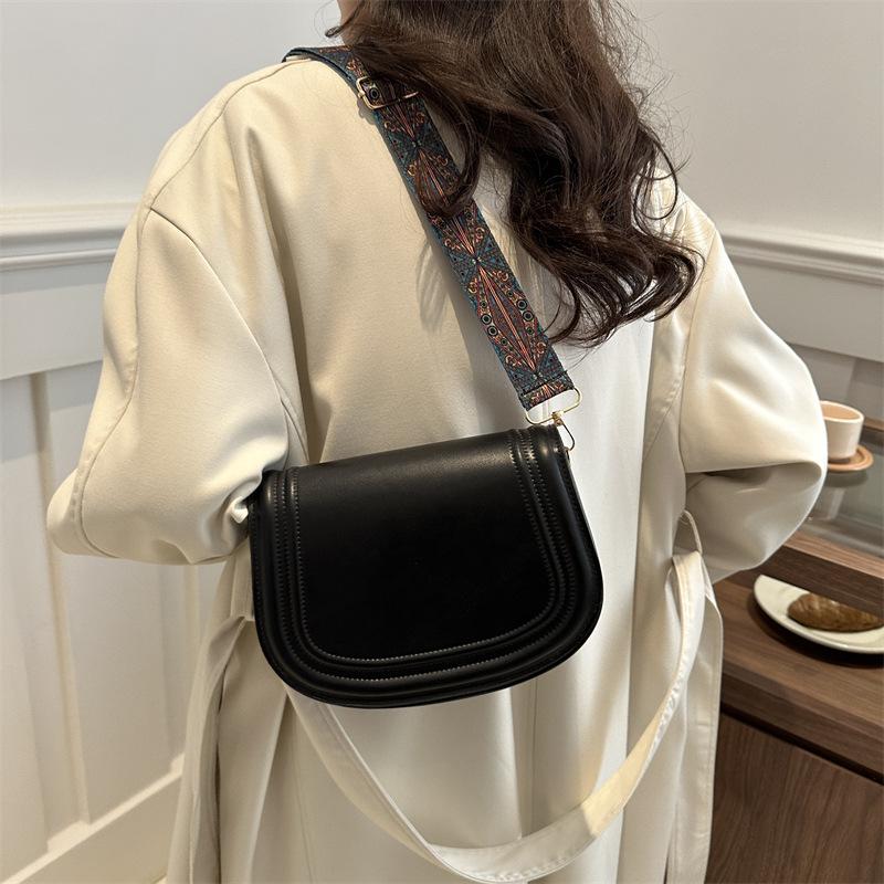 Yogodlns Fashion Small Flap Bag Designer Wide Strap Saddle Shoulder Bags Luxury PU Leather Crossbody Bag Trend Small Phone Purses