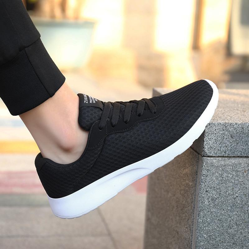 Breathable Mesh Running Shoes Ultra Light Casual Sports Shoes Men Women Outdoor Walking Jogging Shoes